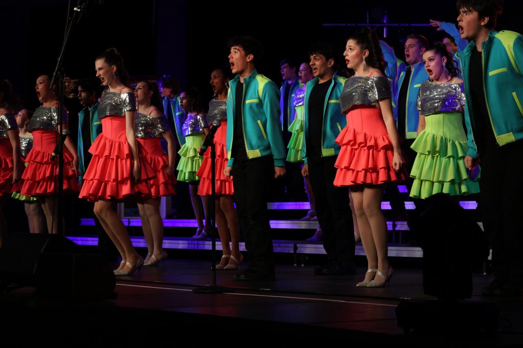 Keynotes from Olentangy High School performing on stage