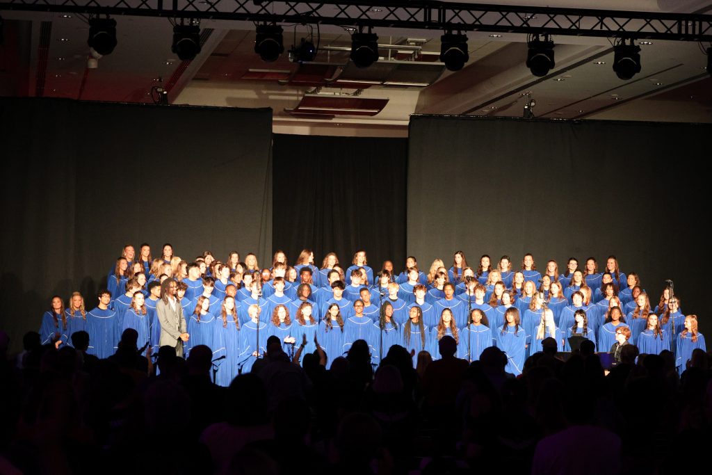 Jag singers mass choir performing on stage