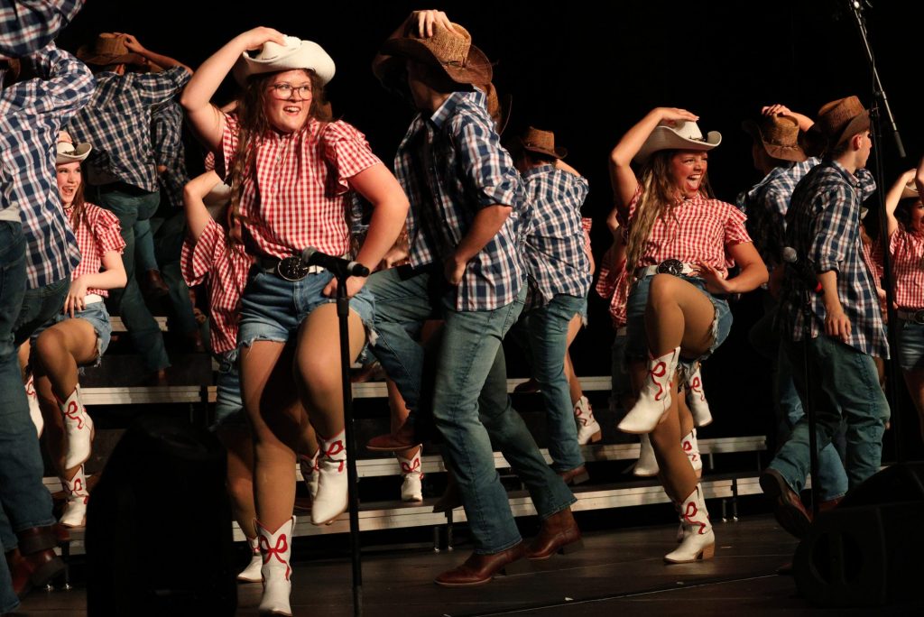 Swingsations from Mt. Zion High School performing on stage